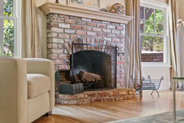455 Calle Del Sol, Aptos CA: https://media.crmls.org/mediaz/cbdafa1d-835f-4228-b7f8-e88af7ff8b4e.jpg