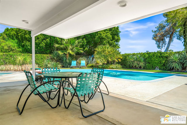 2072 S Bobolink Lane, Palm Springs, CA 92264