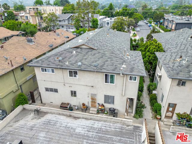 13453 Moorpark Street, Sherman Oaks CA: https://media.crmls.org/mediaz/cbdbd55b-f328-4be9-8d88-d7439292d8ab.jpg