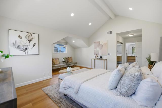 800 Fountain Park Lane, Mountain View CA: https://media.crmls.org/mediaz/cbdbdd30-69e0-462d-8c3f-bf6e19215d46.jpg