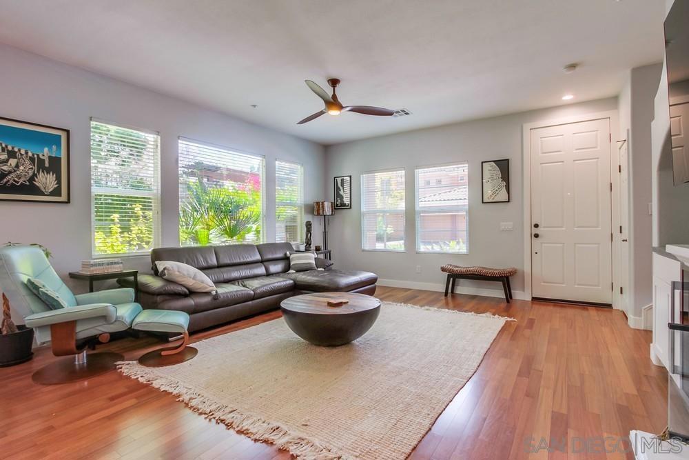 MLS #250026575SD img 2