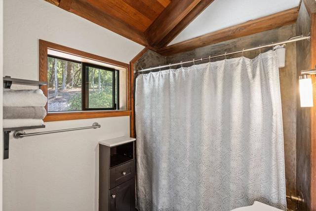 200 S Ranch Road, Pescadero CA: https://media.crmls.org/mediaz/cbdd07c8-75e5-4bae-9912-9a28789b606a.jpg