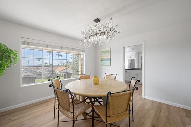 Detail Gallery Image 13 of 61 For 330 Skyline, Vista,  CA 92084 - 5 Beds | 4 Baths