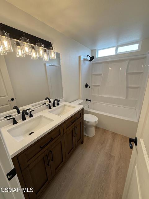 2203 Marter Court, Simi Valley CA: https://media.crmls.org/mediaz/cbdfb83c-864a-40f4-ad99-1c7273bbe167.jpg