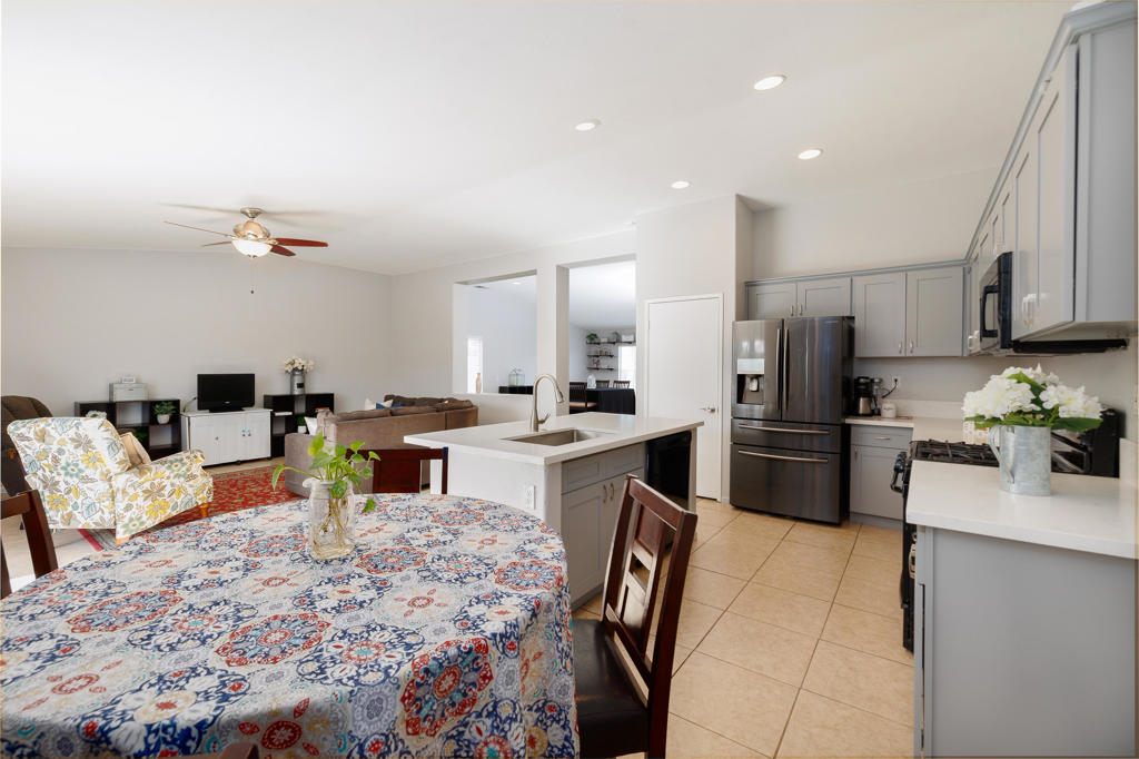 Cbe0061d 9c4a 4106 Ac84 Dc09cf1df930