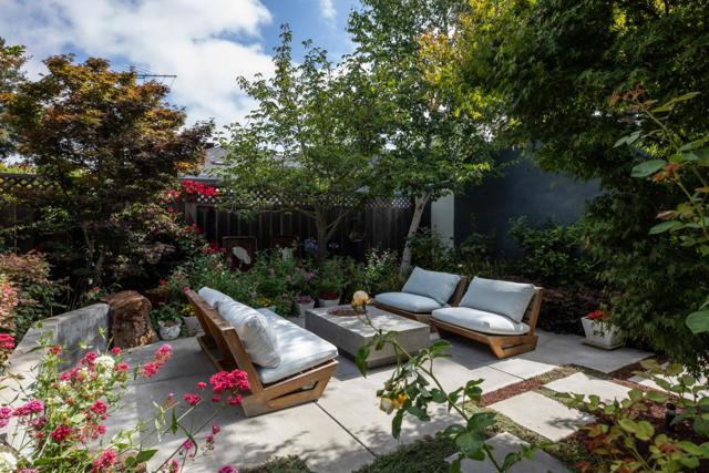 539 Bay Road, Menlo Park CA: https://media.crmls.org/mediaz/cbe06db5-c918-4d29-802e-d3fd28aa888e.jpg