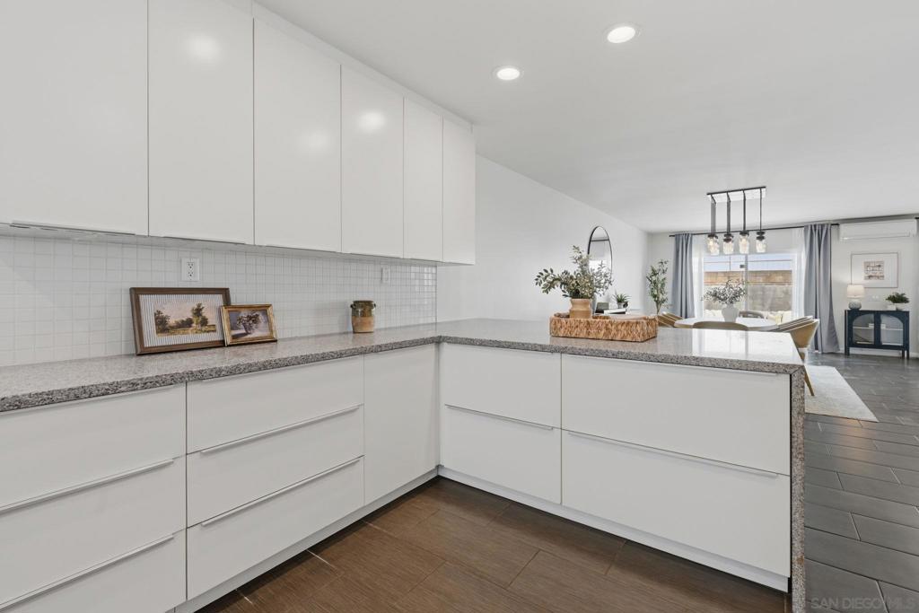 6463 Estrella Ave - photo 12