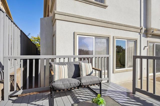 4986 Grayhawk Court, Dublin CA: https://media.crmls.org/mediaz/cbe14b70-83ec-4ff1-8803-8fe545f9df43.jpg