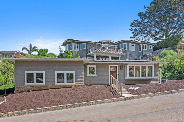 Detail Gallery Image 27 of 31 For 555 Amphitheatre Dr, Del Mar,  CA 92014 - 6 Beds | 5/1 Baths