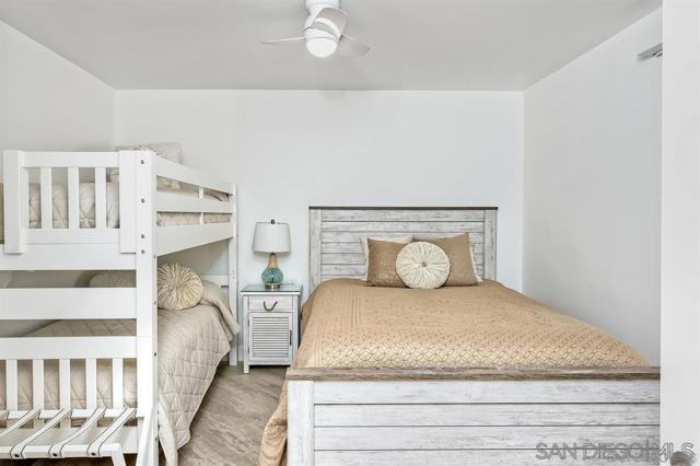 4465 Ocean Blvd, San Diego CA: https://media.crmls.org/mediaz/cbe29af1-14a3-44a2-993c-21b5b833755b.jpg