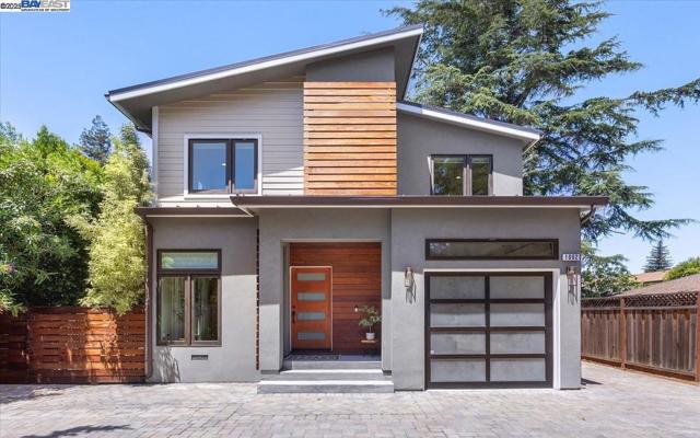 1002 Middle Ave, Menlo Park CA: https://media.crmls.org/mediaz/cbe2eb2f-2f9d-4fb3-a605-3550464e6d88.jpg