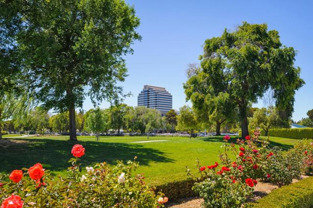 858 Chrysopolis Drive, Foster City CA: https://media.crmls.org/mediaz/cbe3bb80-6b07-4ad4-b371-28363bc9ba72.jpg