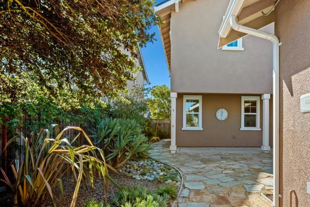 18599 McClellan Circle,  CA: https://media.crmls.org/mediaz/cbe43ee6-5d2d-4728-878b-54456d42eb50.jpg