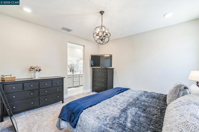 2940 wheat grass street, Sacramento CA: https://media.crmls.org/mediaz/cbe47cb9-482d-41c7-bc36-84d6505e981e.jpg