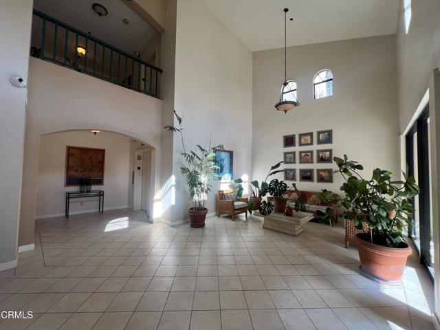 Detail Gallery Image 2 of 14 For 4201 via Marisol #330,  Los Angeles,  CA 90042 - 2 Beds | 2 Baths