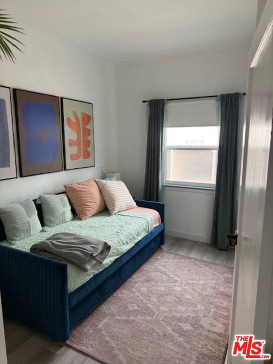 3920 Highland Avenue, Manhattan Beach CA: https://media.crmls.org/mediaz/cbe5d4da-feb7-4ce5-b968-734baa1f545b.jpg