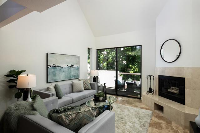 223 Shorebird Circle,  CA: https://media.crmls.org/mediaz/cbe63045-e09f-40ae-a8bb-4e7fb35284c2.jpg