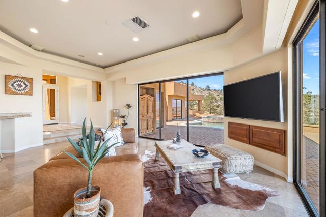 Image 10 of 75 For 61474 Hanging Rock Lane