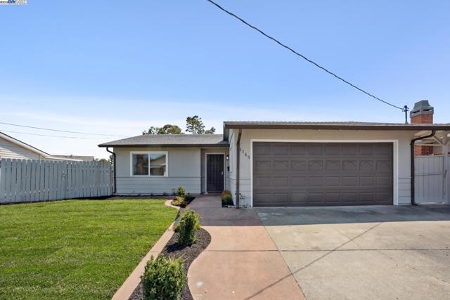 1165 Amend St, Pinole CA: https://media.crmls.org/mediaz/cbe6dcb6-60a5-4fea-b4db-e0103aff9be9.jpg