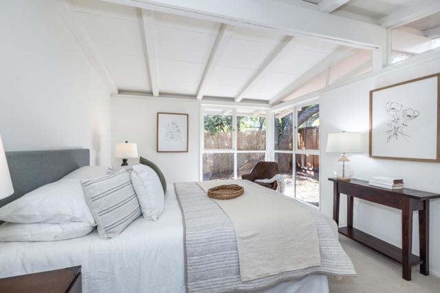 575 E Meadow Drive, Palo Alto CA: https://media.crmls.org/mediaz/cbe73e0e-0793-4615-a87b-37606cfb9f63.jpg