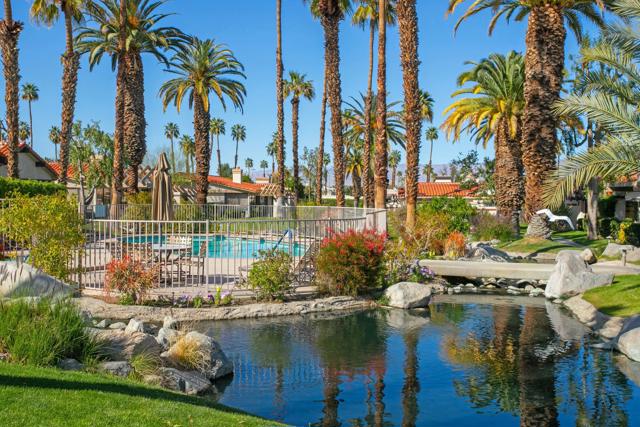44020 Superior Court, Indian Wells CA: https://media.crmls.org/mediaz/cbe77e88-e6b2-45c0-bec3-498102a2f1db.jpg