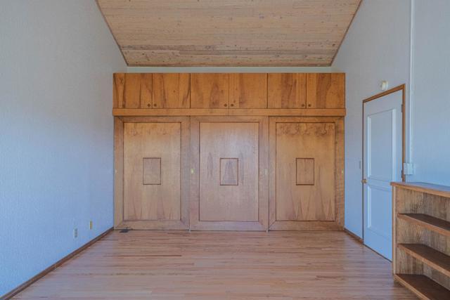 3587 Eastfield Court, Carmel CA: https://media.crmls.org/mediaz/cbe808be-6dd1-42db-b81e-b637f57d647e.jpg