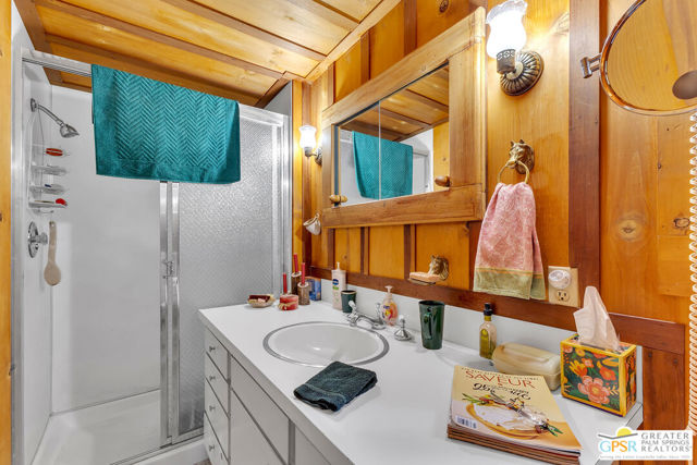 Image 38 of 70 For 25100 Indian Rock Road