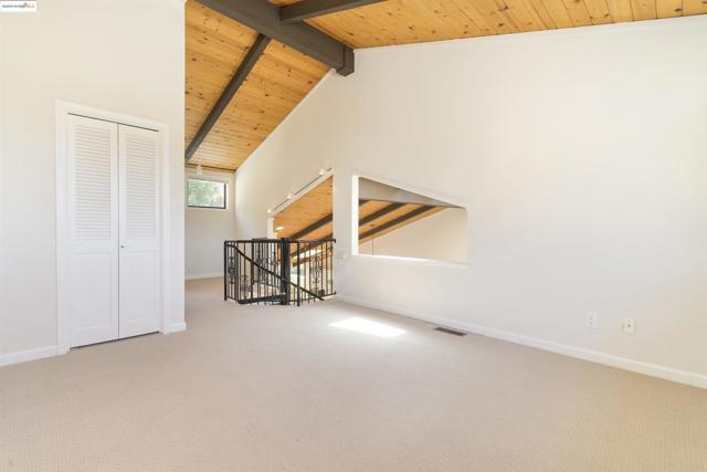 1881 Grand View Drive, Oakland CA: https://media.crmls.org/mediaz/cbe853c1-6e7b-477e-ae92-1cba5169a3ce.jpg