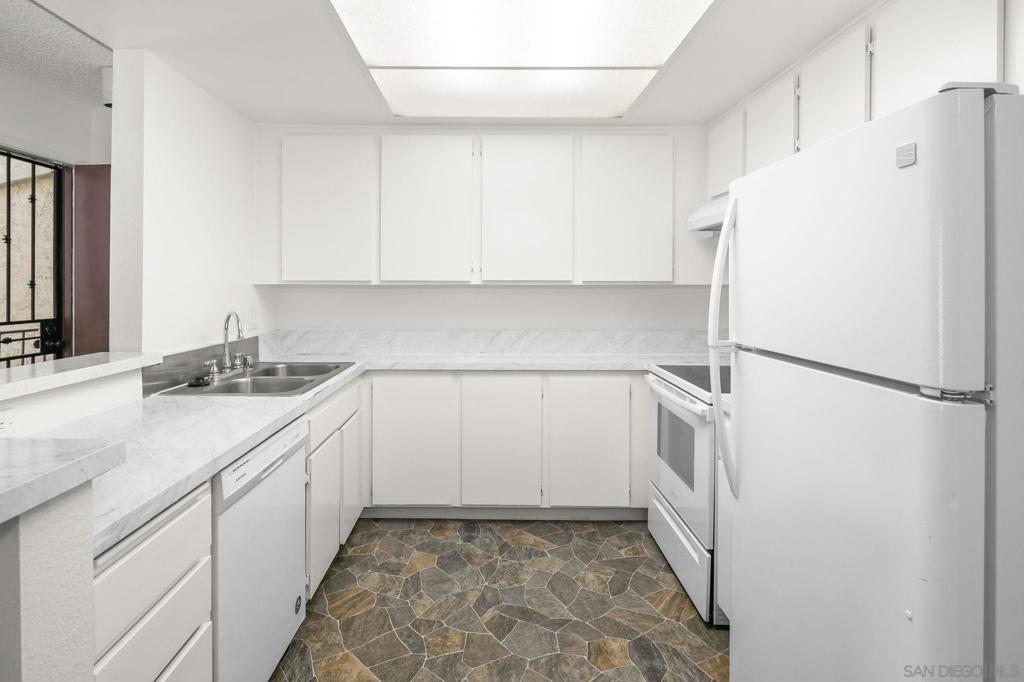 6064 Rancho Mission Rd - photo 11