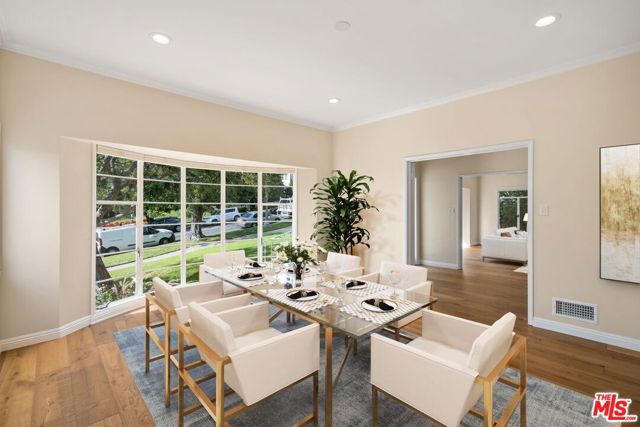 2332 Nottingham Avenue, Los Angeles CA: https://media.crmls.org/mediaz/cbe992ab-28ec-4ecf-850e-7fc441801ba1.jpg
