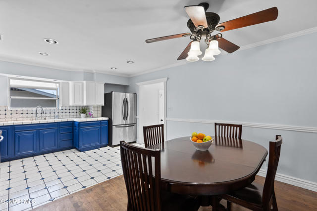 623 E Fairmount Road, Burbank CA: https://media.crmls.org/mediaz/cbea65a2-ce42-446f-86a2-63773623144d.jpg
