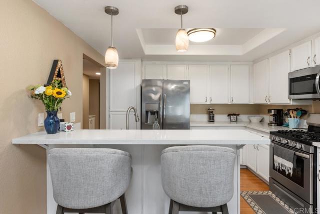 Detail Gallery Image 18 of 46 For 325 N Melrose Dr #a,  Vista,  CA 92083 - 2 Beds | 2 Baths