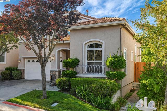 14 Poppy Hills, San Ramon CA: https://media.crmls.org/mediaz/cbeb2777-6b00-4f17-bc35-5047e32a8c6e.jpg