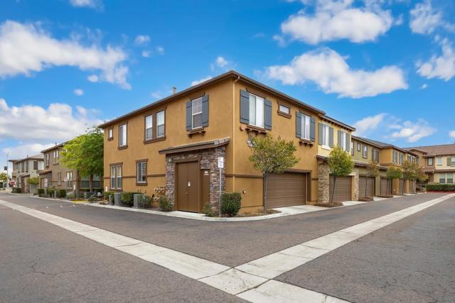 Image 1 of 32 For 10653 Golden Willow  140