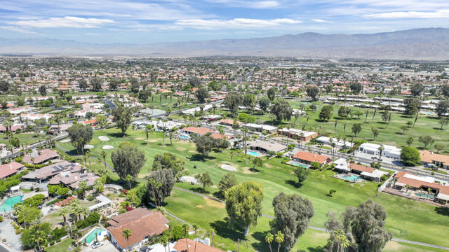 79122 Starlight Lane, Bermuda Dunes CA: https://media.crmls.org/mediaz/cbeb758f-3f8d-41e7-a163-8c58f633449a.jpg