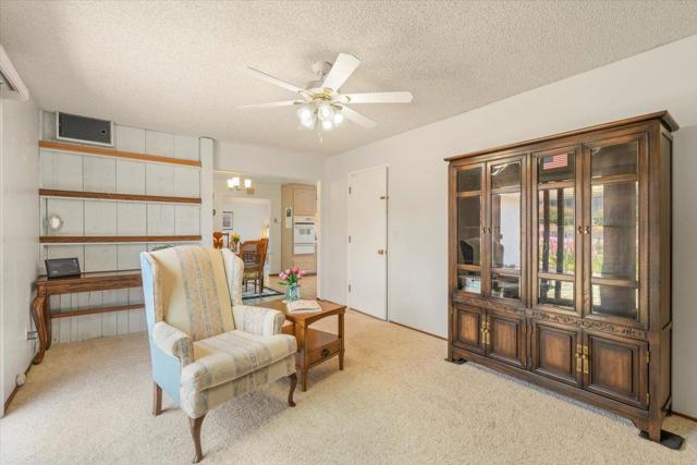 137 Silverwood Place, Marina CA: https://media.crmls.org/mediaz/cbeb8b50-2dd1-4860-8daa-4d636493faab.jpg