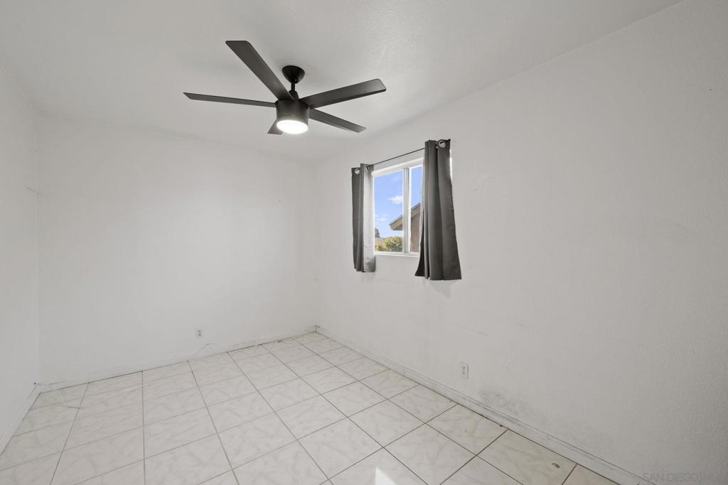 MLS #250043709SD image #27