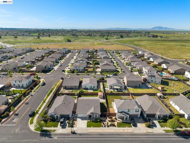 Image 31 of 37 For 4435 Mccormack Rd