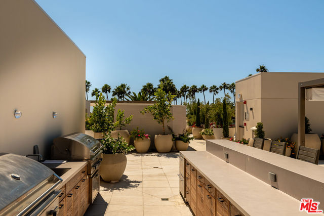 2 Bed Home for Sale in Santa Monica, California
