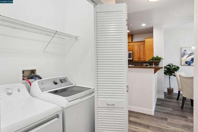 3240 Maguire Way, Dublin CA: https://media.crmls.org/mediaz/cbecfb60-d7e5-4869-a0c0-38514ecc3e1b.jpg