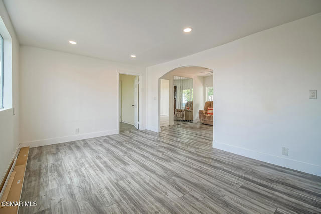 1520 W 107th Street, Los Angeles CA: https://media.crmls.org/mediaz/cbed1ef0-9454-47b5-8656-fc4b0347f098.jpg