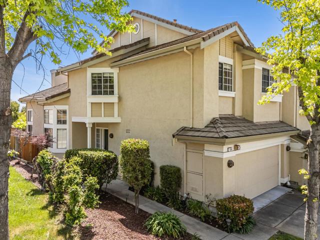 129 Doe Court, Fremont CA: https://media.crmls.org/mediaz/cbed7d37-6609-4d7c-9d1c-b7f0a01f86bb.jpg