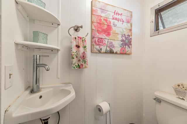 500 W 10 Street, Gilroy CA: https://media.crmls.org/mediaz/cbeda1e8-ea70-4f7a-b5d0-c24c5dc66ef5.jpg