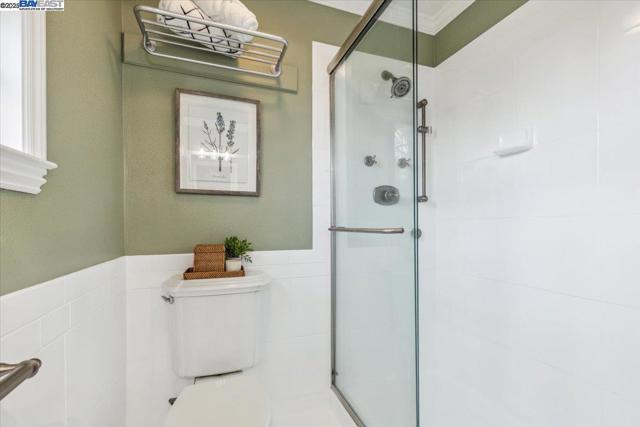 297 Ludlow Pl, San Ramon CA: https://media.crmls.org/mediaz/cbedc1a8-ffa5-4837-9cac-e25ea51f9107.jpg