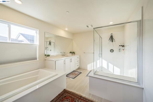 Image 36 of 59 For 37231 Sand Bar Place