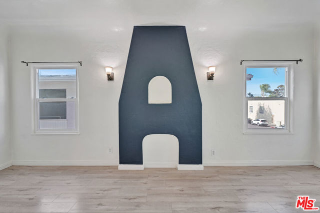 221 S Tower Drive, Beverly Hills CA: https://media.crmls.org/mediaz/cbee4938-84b3-4b06-85ea-a14d52be8032.jpg