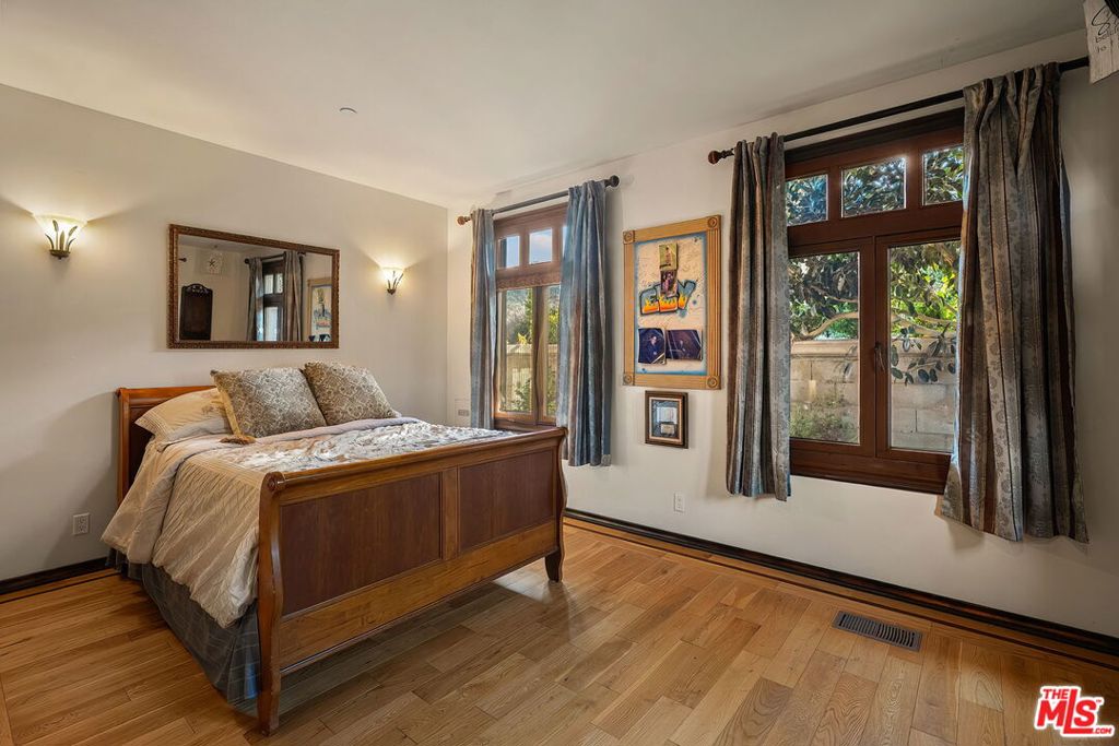 MLS #26871893 image #21