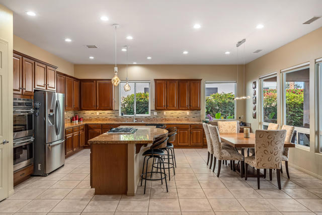 36296 Chagall Court, Cathedral City CA: https://media.crmls.org/mediaz/cbf1cc0d-797e-4dbe-b4e0-dd5d5b49cf38.jpg