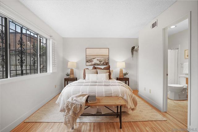 945 Nacion Avenue, Chula Vista CA: https://media.crmls.org/mediaz/cbf23ee5-839d-41da-ade7-da002618612f.jpg