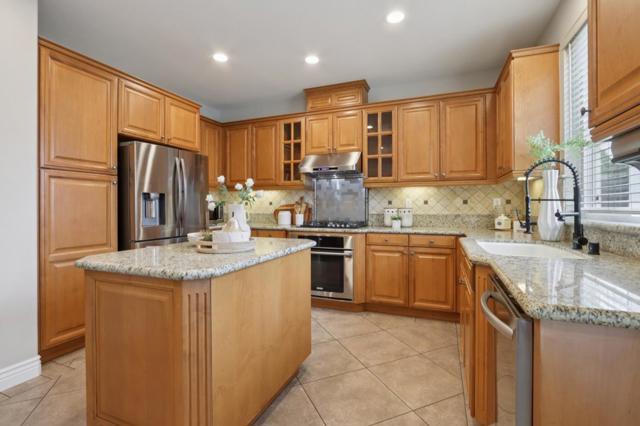 7237 Longhill Way, San Jose CA: https://media.crmls.org/mediaz/cbf25afc-fcc2-4ab7-8368-c76eac6fade6.jpg